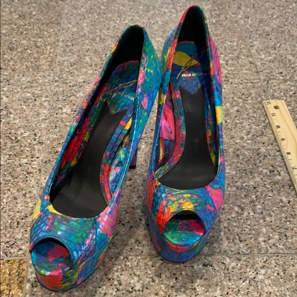 Multicolored B Brian Atwood heels - Picture 1 of 16